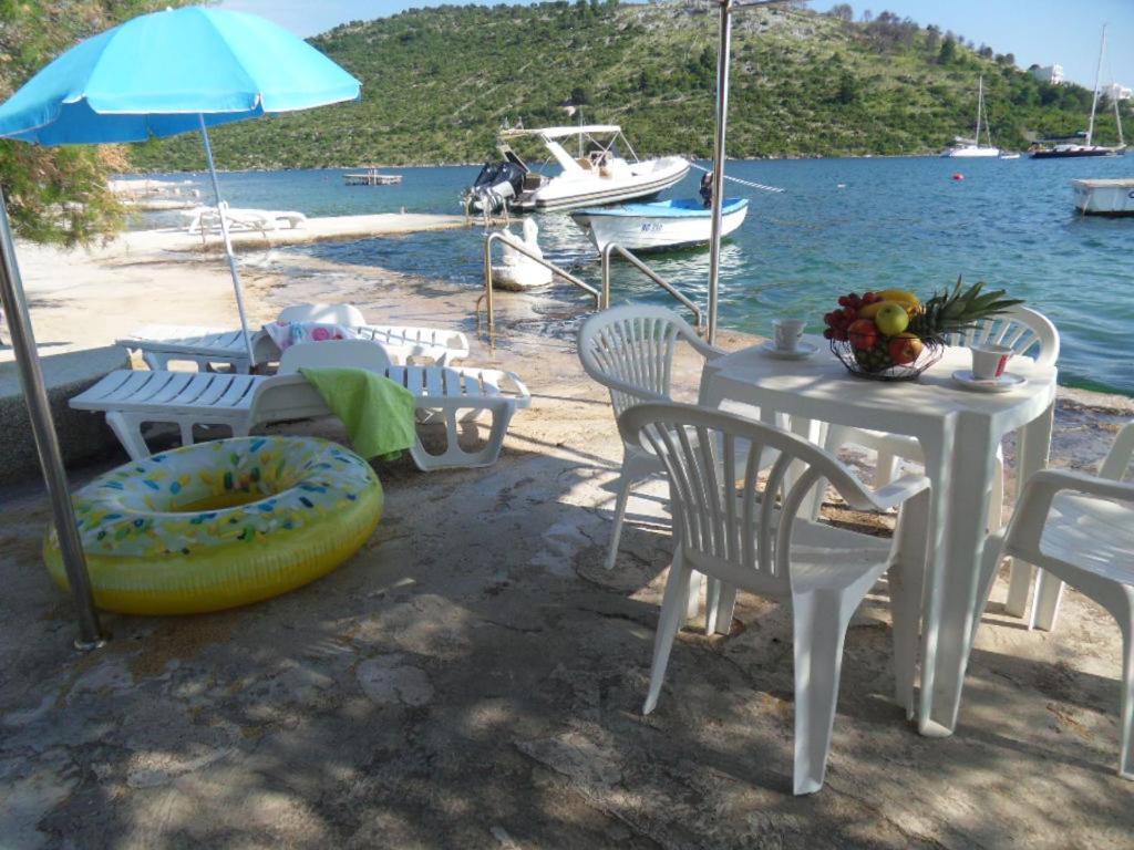 Sunset Beachfront Residence Rogoznica  Buitenkant foto